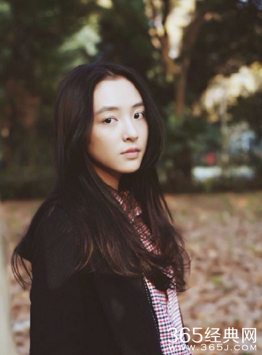 吴倩电影版微微一笑很倾城小富婆 微微舍友晓玲