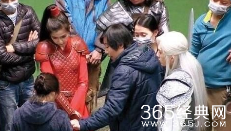 微微一笑很倾城电影版baby井柏然古装造型曝光