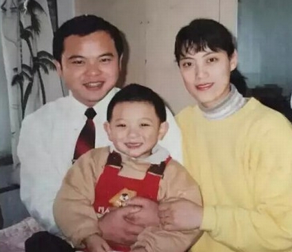 黄子韬父亲参加访谈节目自曝身价200亿