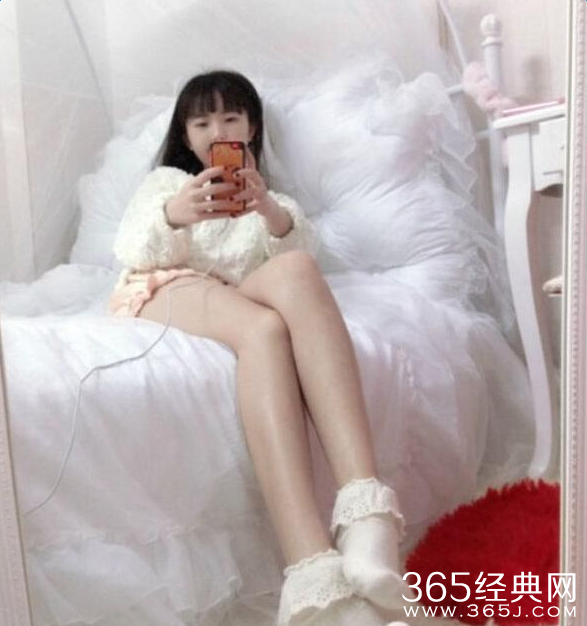 天山童姥爆红网络组图 揭天山童姥微博及个人资料