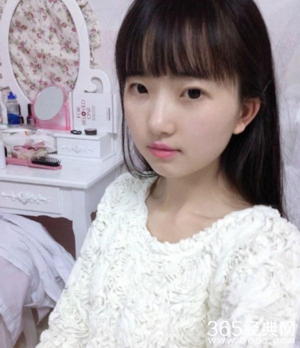 天山童姥爆红网络组图 揭天山童姥微博及个人资料