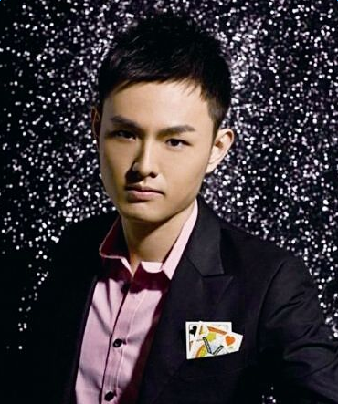 邓男子2016春晚魔术揭秘 2016央视春晚魔术解析