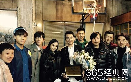 王思聪荧幕首秀 晒与《微微一笑很倾城》主演剧照