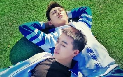 上瘾网络剧捧红海因男男CP 黄景瑜许魏洲海量私房照曝光