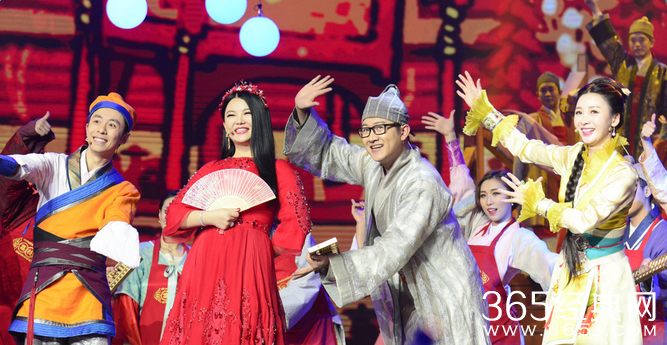 江苏元宵晚会将上演 李湘变身贵气老板娘