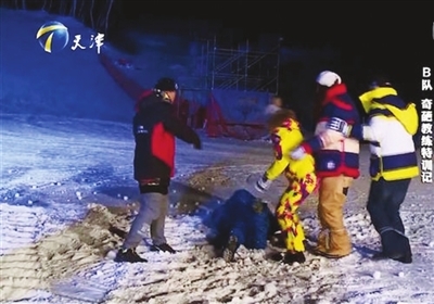 杨威被打视频曝光 杨威被《冰雪奇迹》教练打原因曝光哪一期