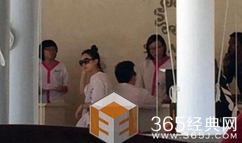 赵丽颖和王昊怎么认识的 两人疑似已订婚