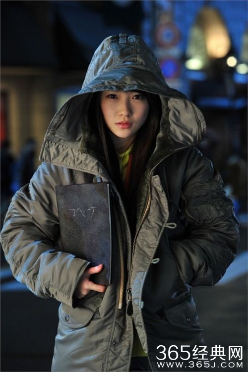 《死亡笔记2016》新追加角色定妆照 AKB48川荣李奈饰演