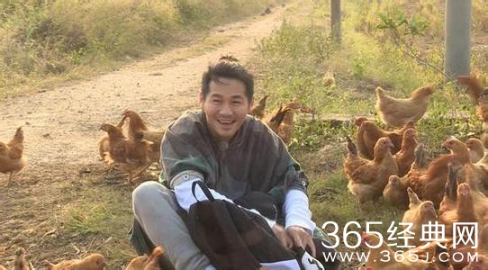 旋风孝子曹格父子厨房办演唱会