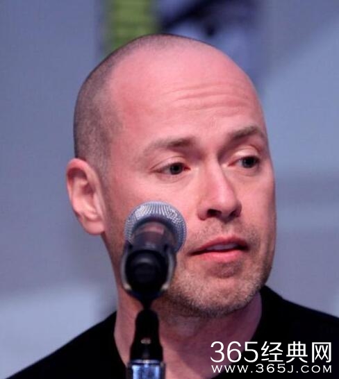 《环太平洋2》换新导演 德尔托罗制片