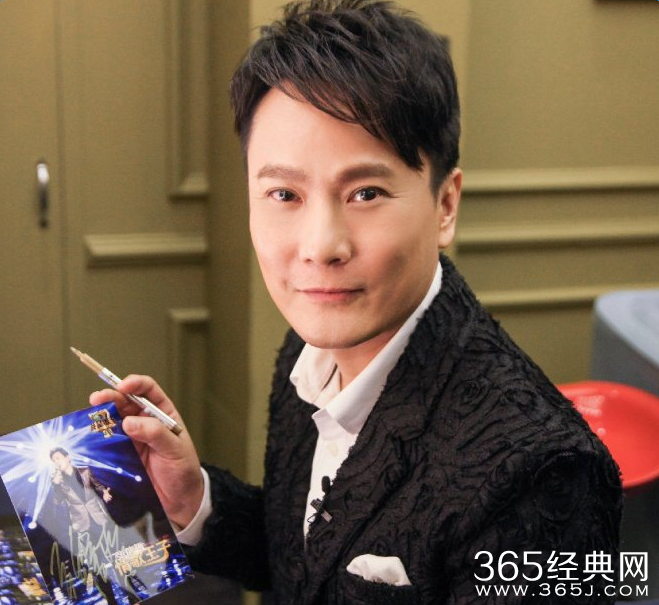 我是歌手张信哲《微光》排名不理想