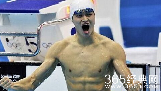 孙杨微博辟谣中方医疗去澳洲 讽刺新闻真实性