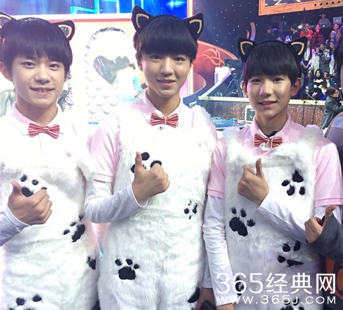 TFboys加盟王牌对王牌 超少年上演衬衫诱惑