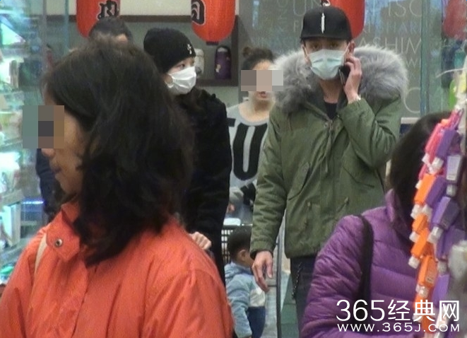 黄宗泽与日籍嫩模约会