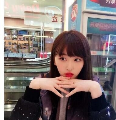 蜜蜂少女队孔雪儿个人资料背景