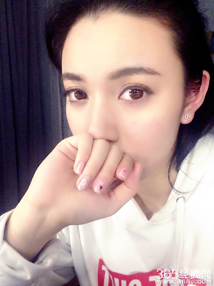 蜜蜂少女队阮诗如个人资料背景