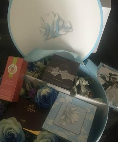 吴奇隆刘诗诗婚礼伴手礼曝光 文艺优雅气息迎面扑来