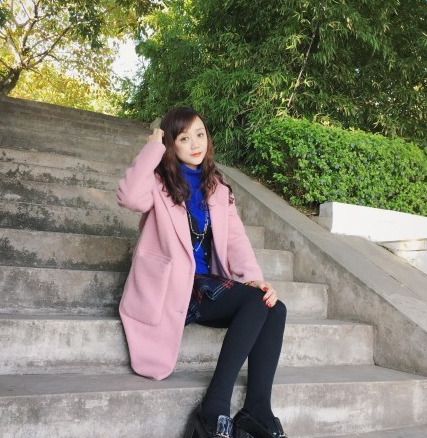 浅猪家的七七是谁 和爸爸妈妈奶奶家庭合照曝光