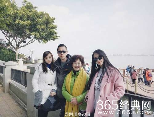 47岁爸颜值逆天 父女合照更像是情侣