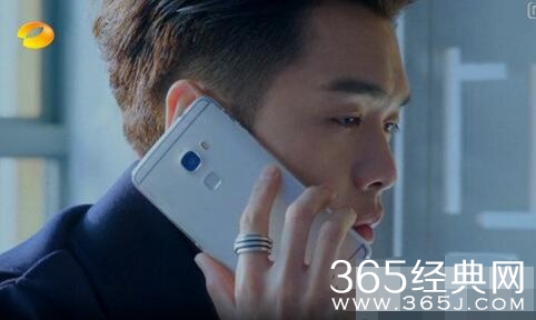 十五年等待候鸟裴尚轩手机什么牌子