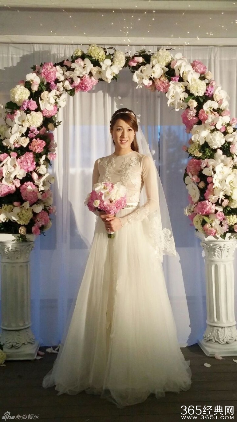 盘点明星婚纱好莱坞：盛装出席只为嫁给你！