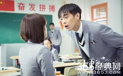 十五年等待候鸟第1集裴尚轩收到黎璃柳千仁结婚邀请函音乐