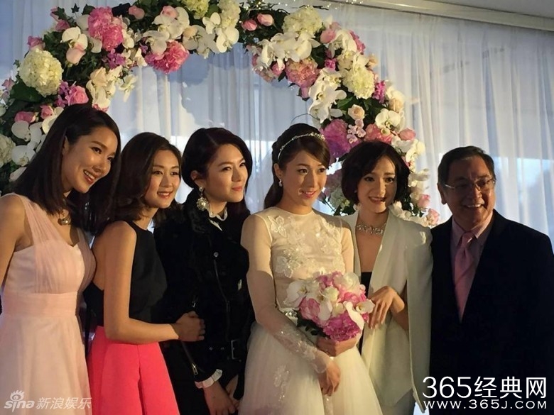 盘点明星婚纱好莱坞：盛装出席只为嫁给你！