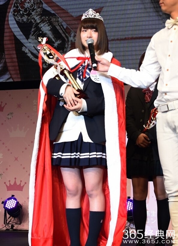 日本“第一可爱女高中生”出炉：大家感受下