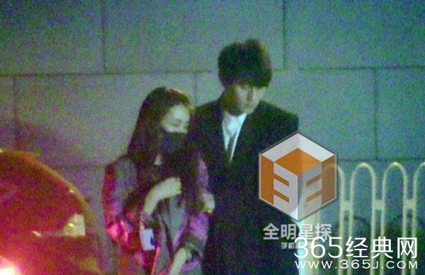 马苏醉酒随小鲜肉回公寓 疑似新男友曝光