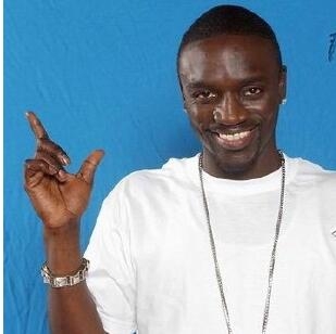 我是歌手第四季张信哲帮唱嘉宾是谁