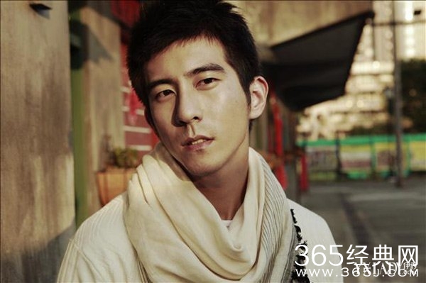 贾静雯爱女萌照曝光