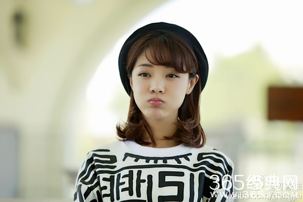 缘来幸福苏晓晓的扮演者邓家佳个人资料