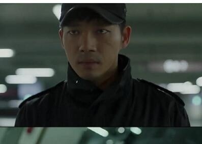 《太阳的后裔》安正俊的结局是什么