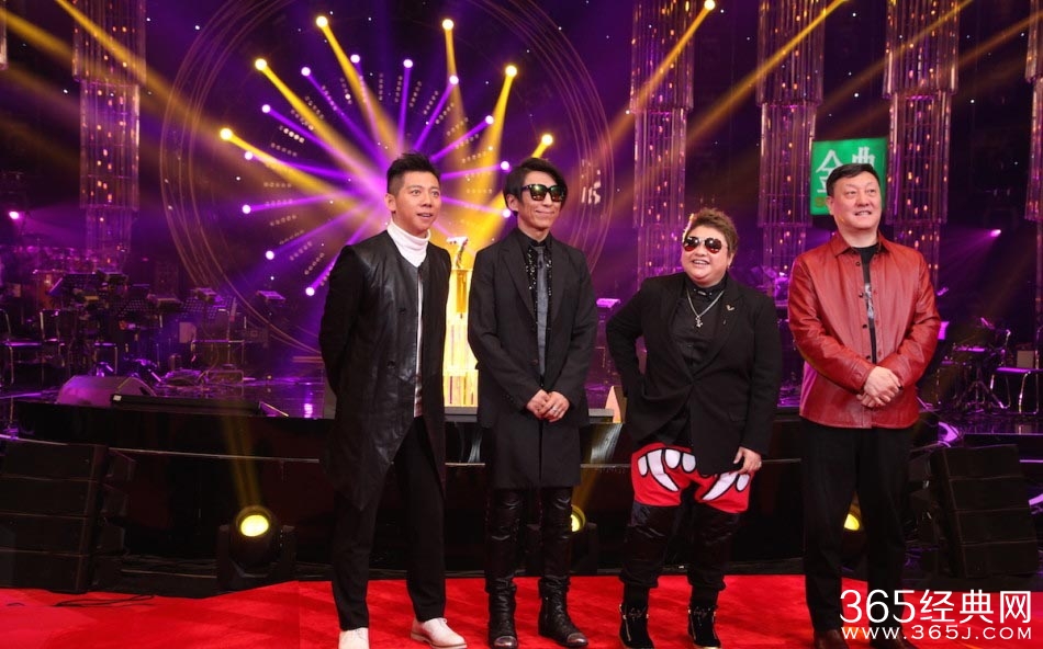 《歌手4》联排：张信哲嗓音受损大跑调