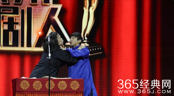 欢乐喜剧人2岳云鹏地咚吻沈腾是怎么回事