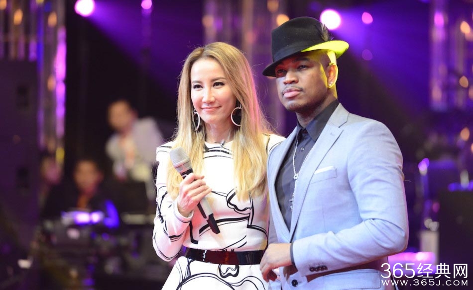 《歌手4》联排：张信哲嗓音受损大跑调