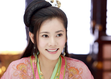 秋瓷炫计划结婚 姐弟恋男方为中国明星于晓光