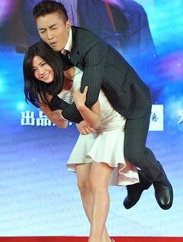 陈妍希和陈晓被曝分手 回应：甜蜜着呢