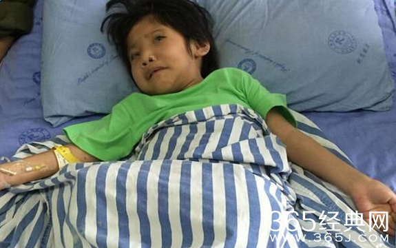 10岁女童遭后妈虐待骨折 后妈彭某英资料照片遭人肉