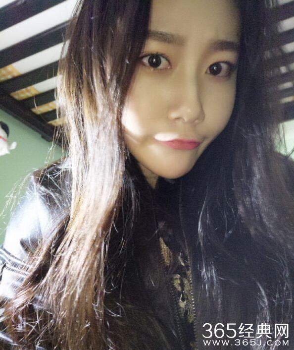 葛洧吟走红视频 葛洧吟微博个人资料近照
