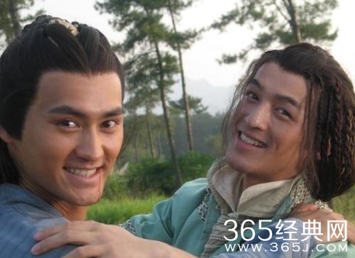 曝袁弘张歆艺五月大婚：胡歌任伴郎