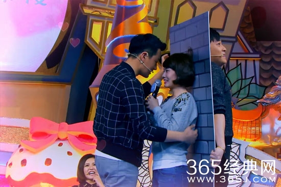 《四大名助》佟大为献大尺度综艺秀