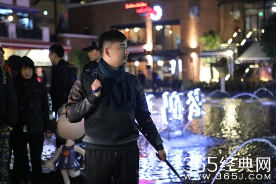 《极限挑战》第二季第一期回归 黄磊索抱被拒“谁是卧底”惹猜疑