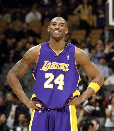 科比退役上什么班 科比上班工资月薪多少