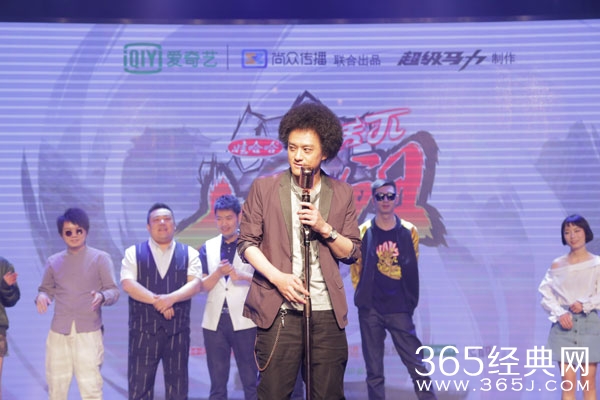 汪涵卸任《天天向上》制片 献网综策划处女秀