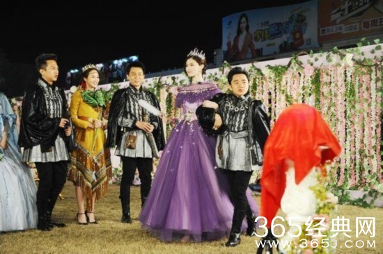 《奔跑吧兄弟》第四季今晚baby贾玲争公主桂冠泥地混战 郑恺遭痛打