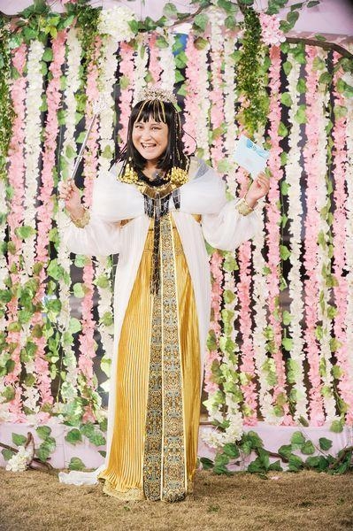 《奔跑吧兄弟》第四季今晚baby贾玲争公主桂冠泥地混战 郑恺遭痛打