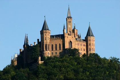 袁弘张歆艺婚礼喜帖曝光