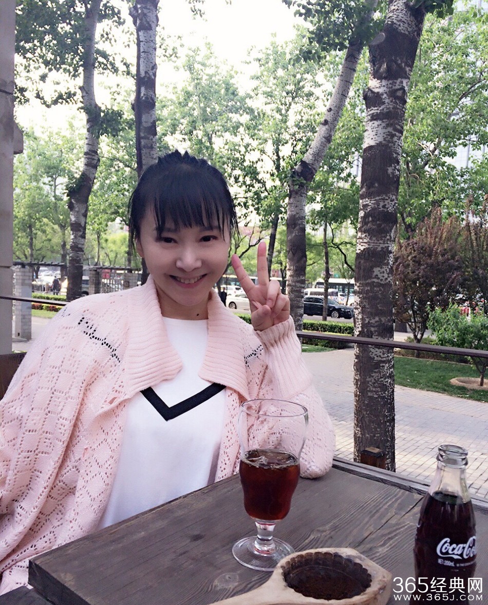 87《红楼梦》晴雯近照 47岁仍甜美似少女