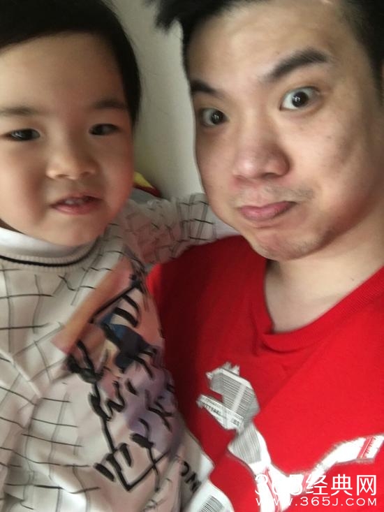 黄毅清否认被人追债20万 称对话截图系PS